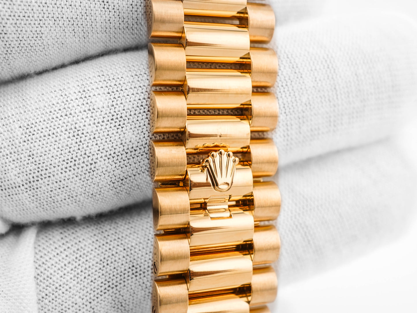 Rolex Day-Date 40 White Bevelled Roman Dial on President 228238 Card 2023