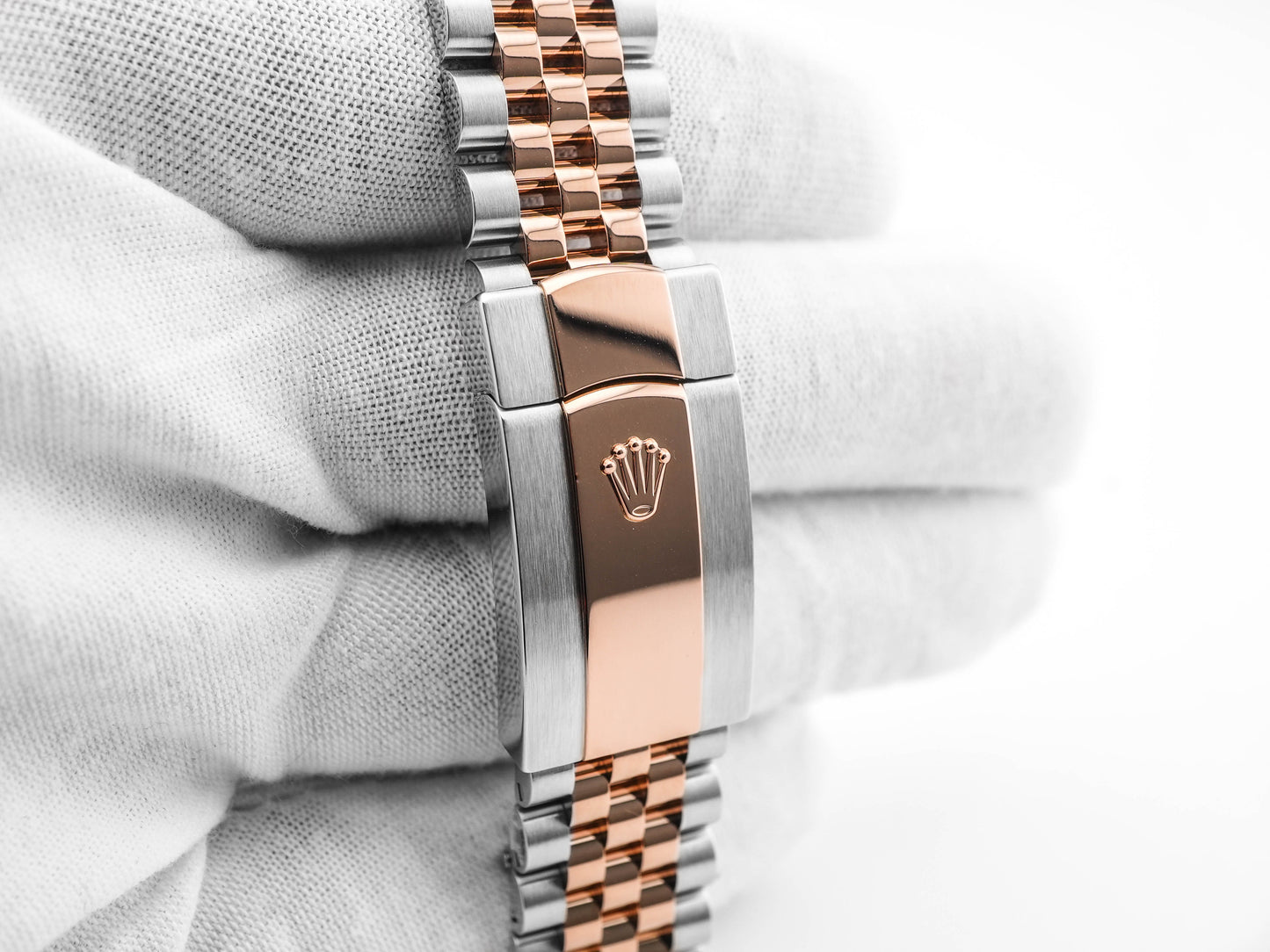 Rolex Datejust 41 Silver Fluted Motif Index Dial on Jubilee 126331 Card 2024