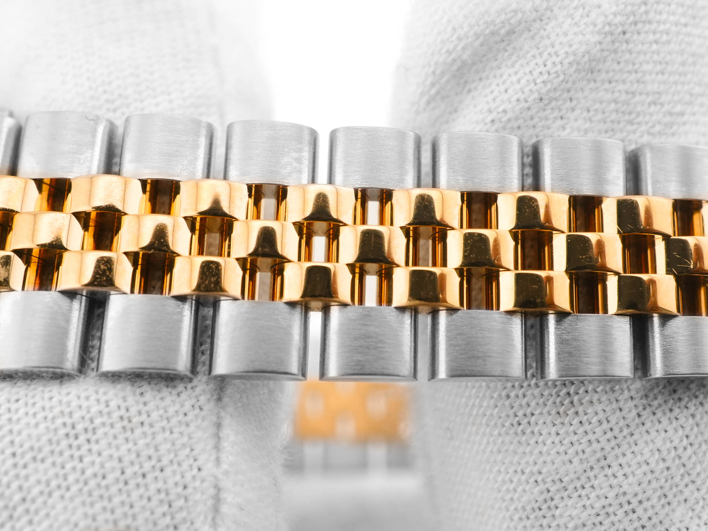 Rolex Datejust Lady Champagne Roman Dial on Jubilee 279173 Card 2023