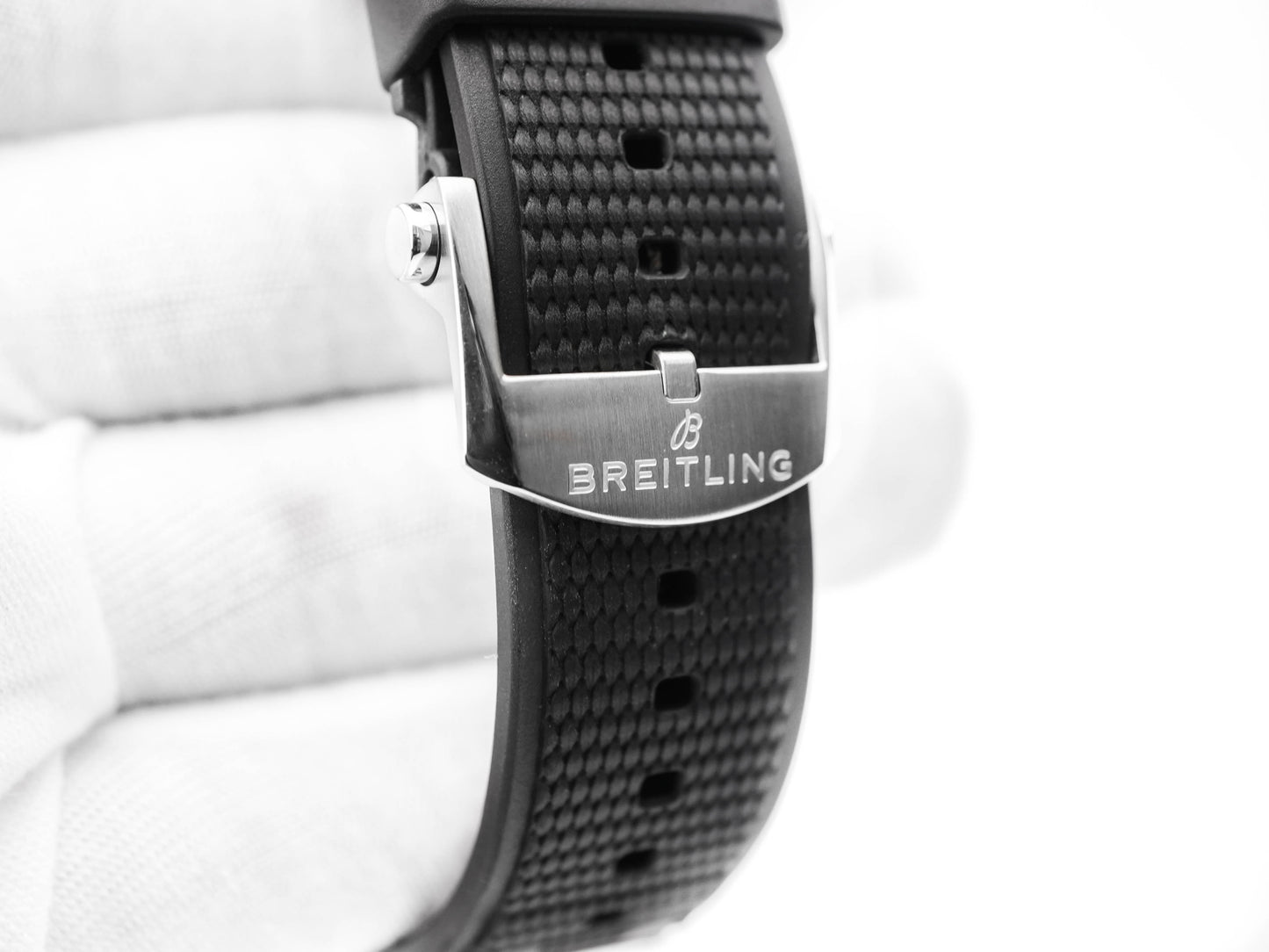 Breitling Chronomat B01 Green Dial on Rubber Strap AB01342B1L5S1 Complete 2024