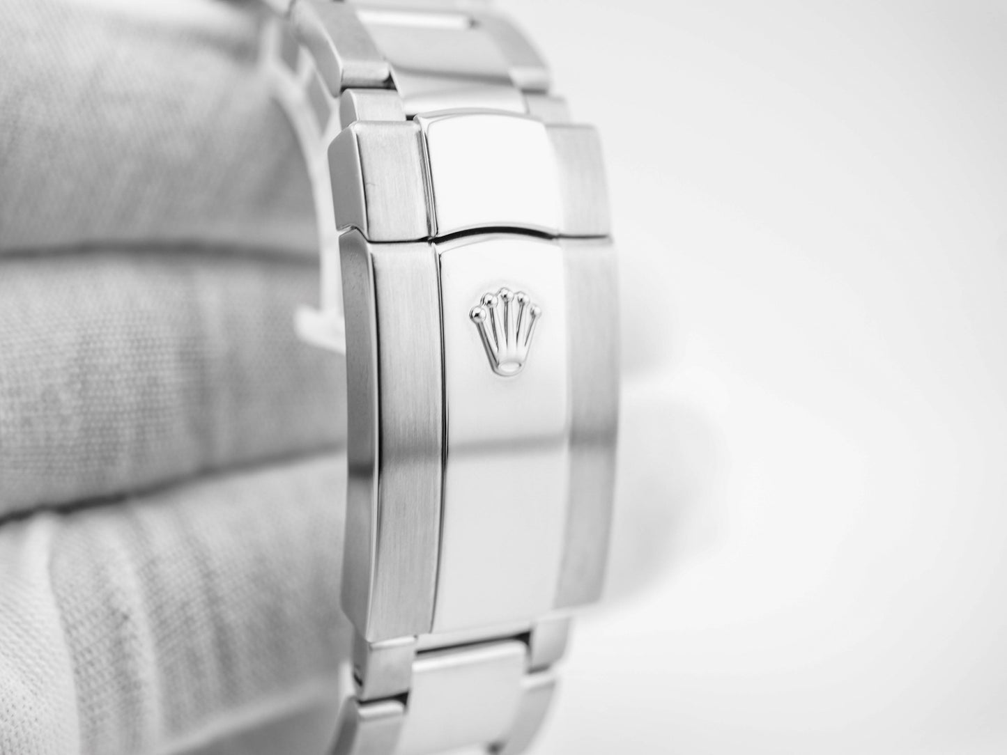 Rolex Datejust II Charcoal Roman Dial on Oyster 116334 Card 2015