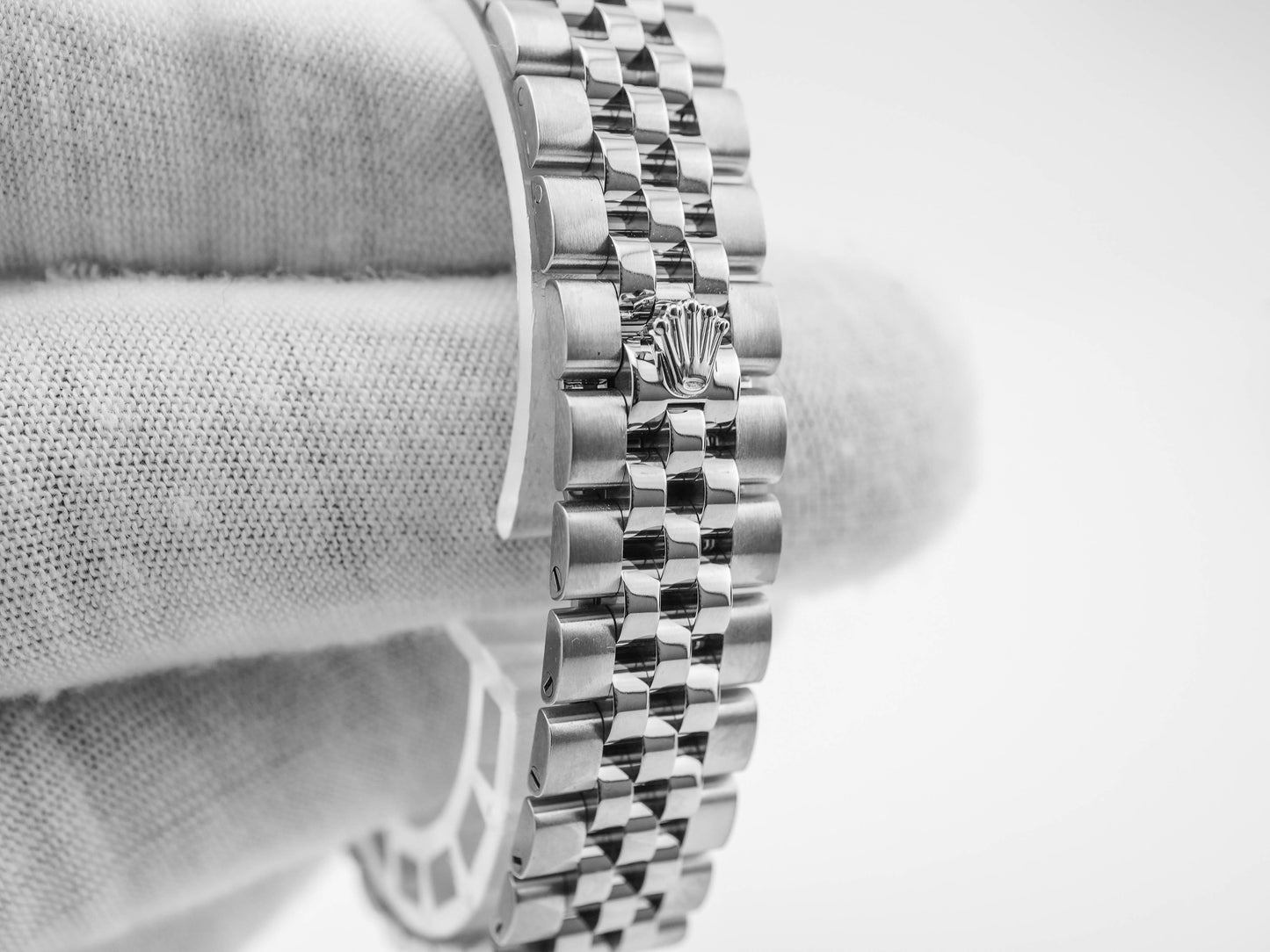 Rolex Datejust Lady Silver Roman Dial on Jubilee 279174 Card 2020