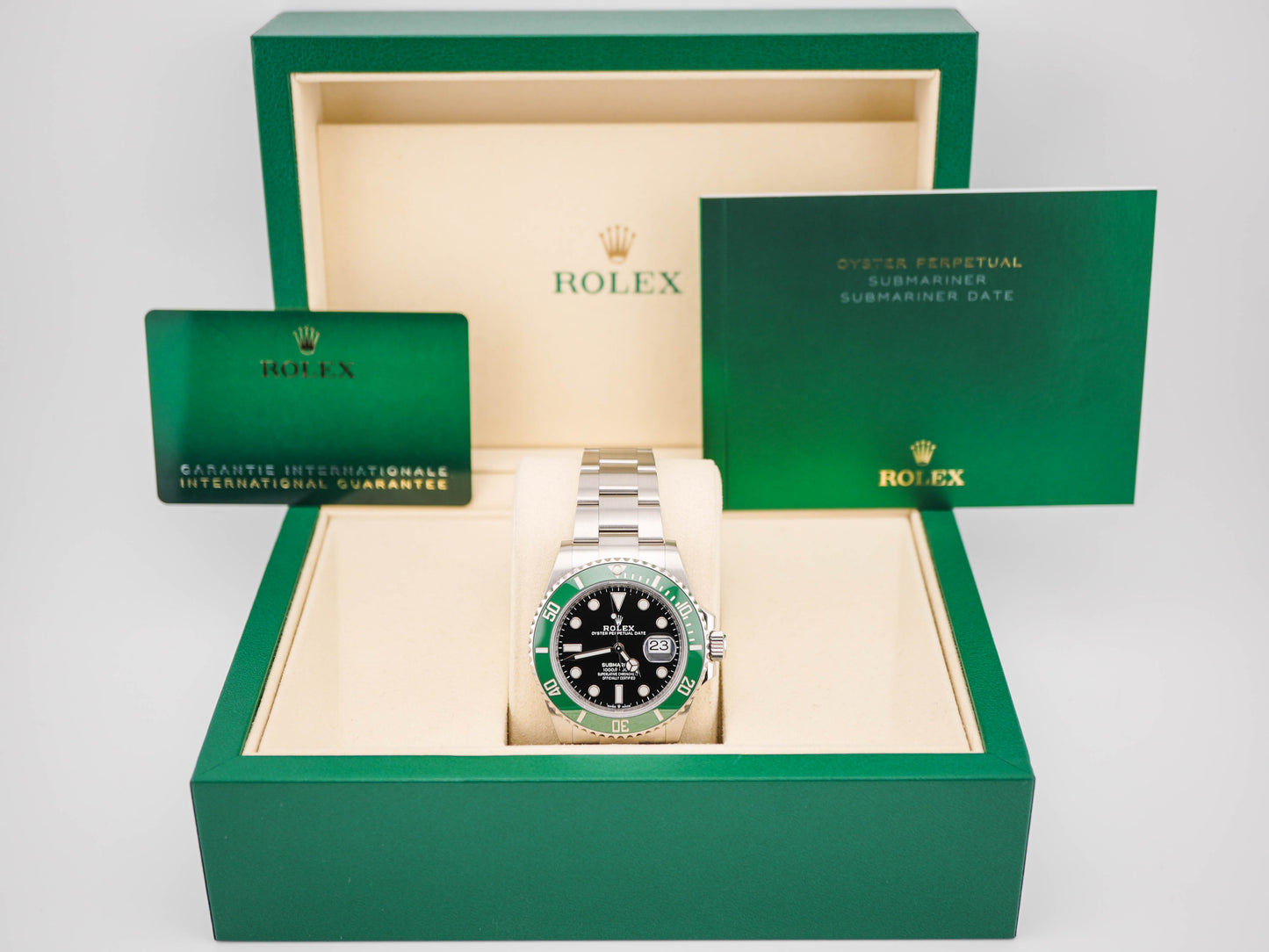 Rolex Submariner Black Dial on Oyster 126610LV Card 2020