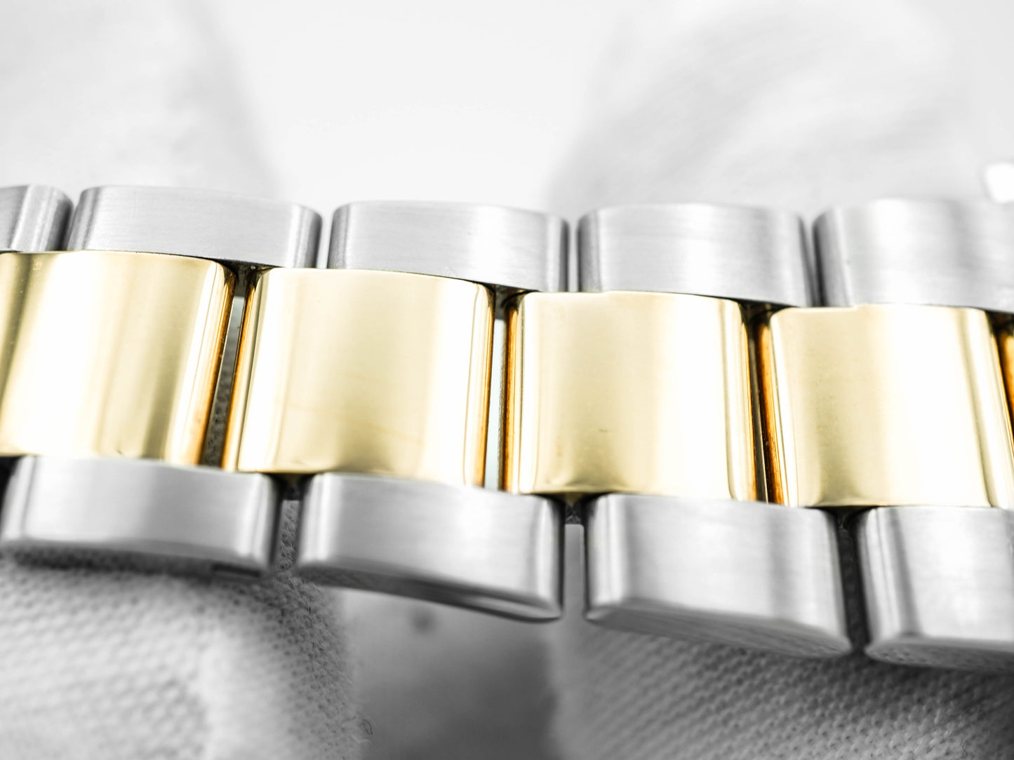 Rolex Datejust II Ivory Diamond Dial on Oyster 116333 Card 2015