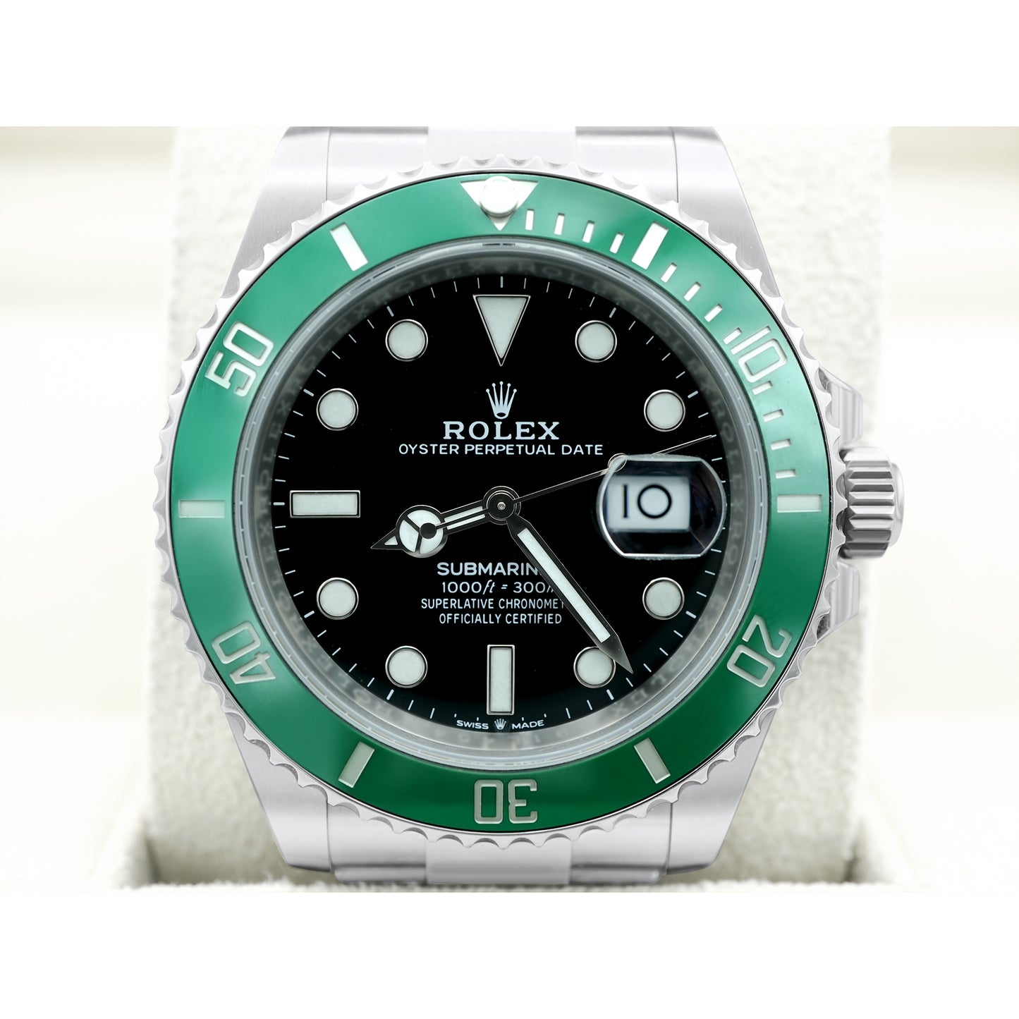 Rolex Submariner Black Dial on Oyster 126610LV Complete 2025