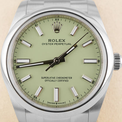 Rolex Oyster Perpetual 34 Pistachio Dial on Oyster 124200 Complete 2025