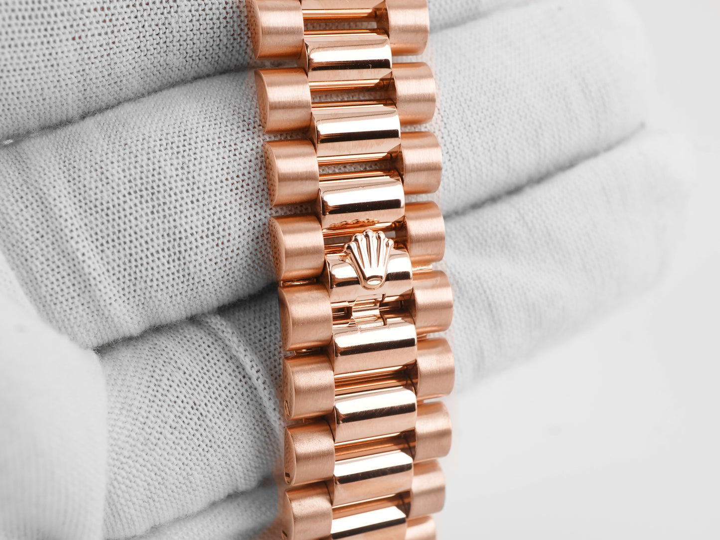 Rolex Day-Date 36 Chocolate Diamond And Ruby Dial on President 118235 Card 2013