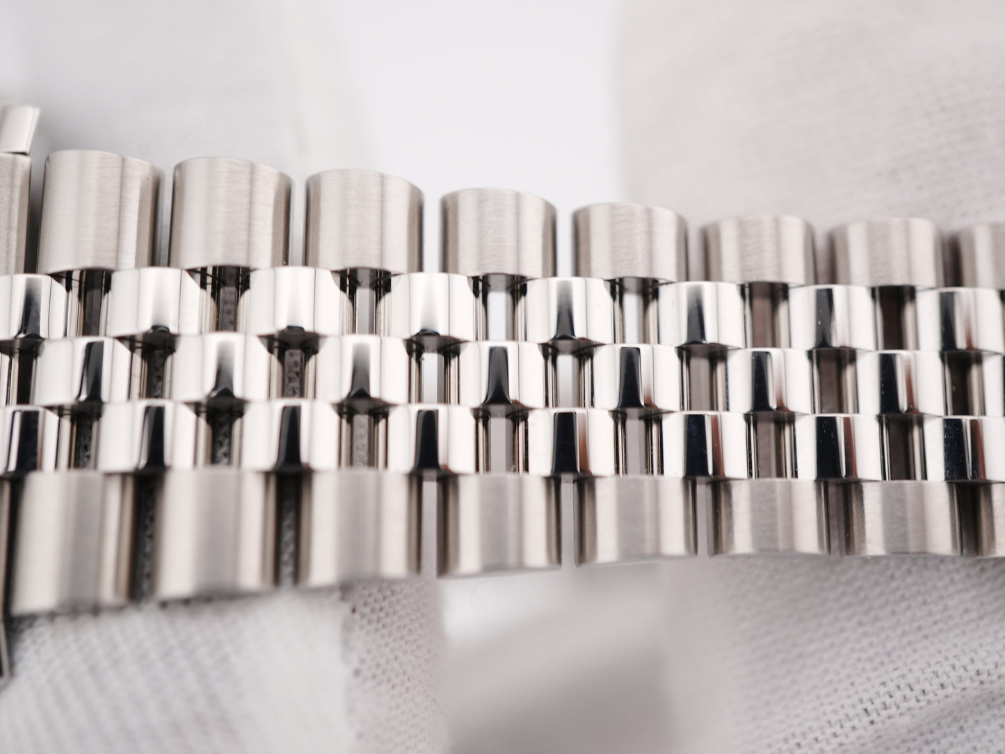 Rolex Datejust 41 Mint Green Index Dial on Jubilee 126334 Complete 2025