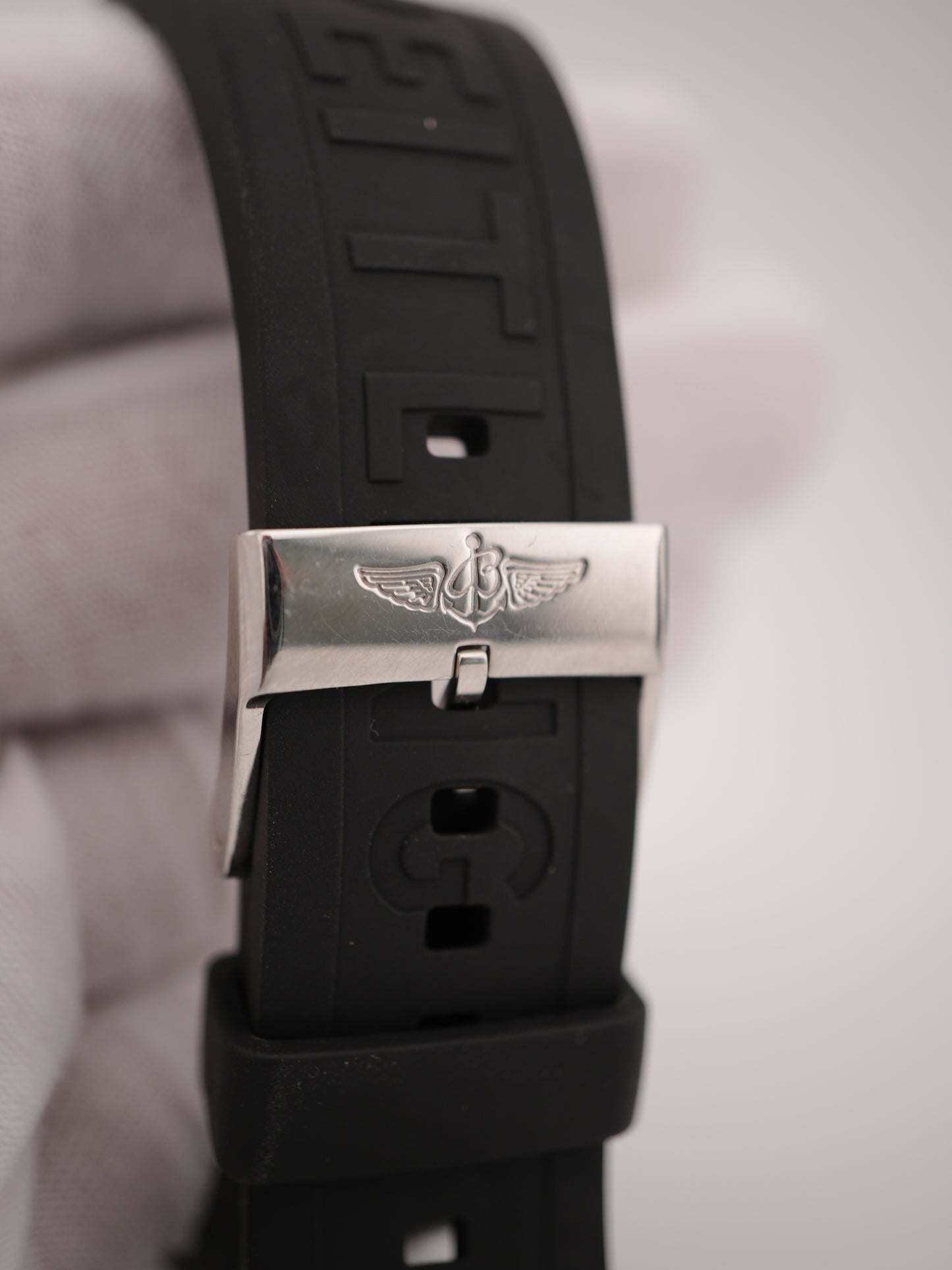 Breitling Super Avenger Custom White MOP Diamond Dial Dial on Rubber Strap A13370 2012