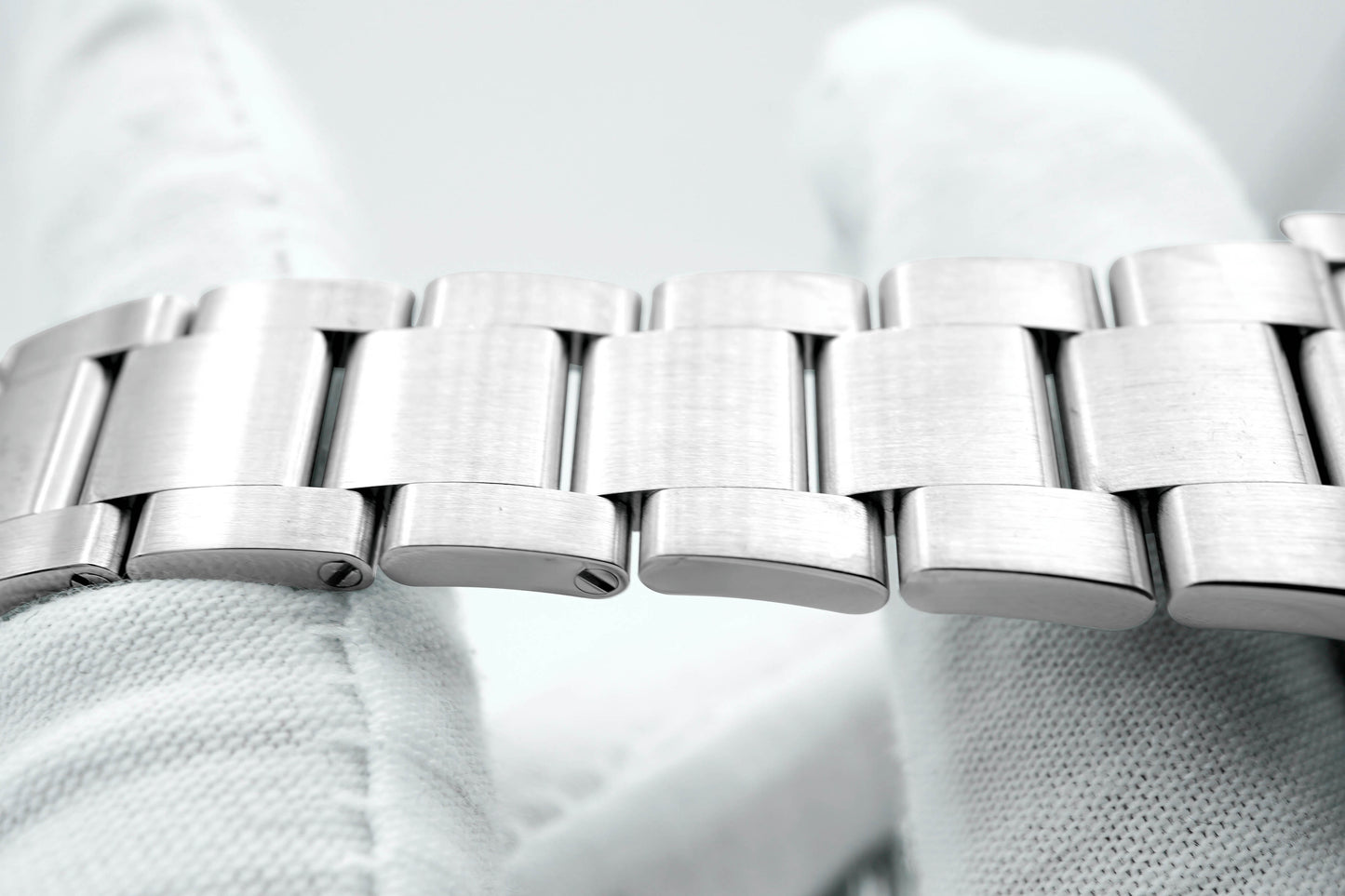 Rolex Submariner Hulk Green Dial on Oyster 116610LV Card 2015