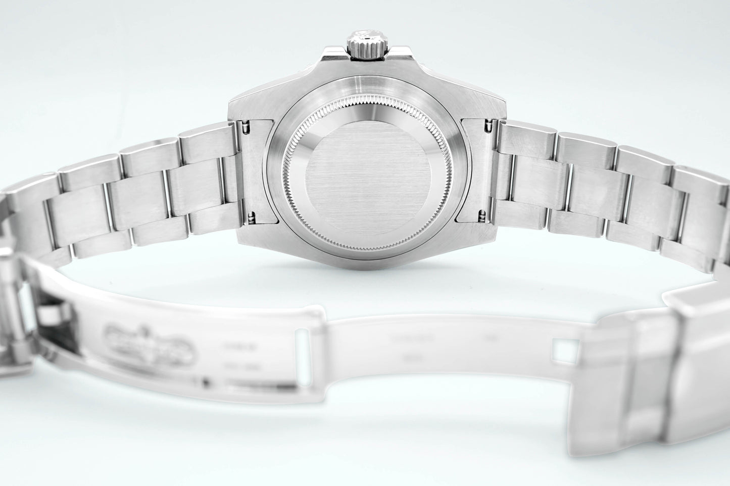 Rolex Submariner Hulk Green Dial on Oyster 116610LV Card 2015