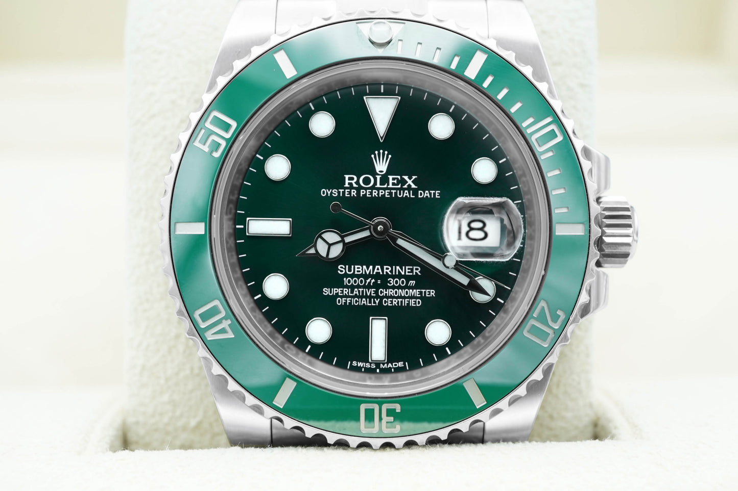 Rolex Submariner Hulk Green Dial on Oyster 116610LV Card 2015