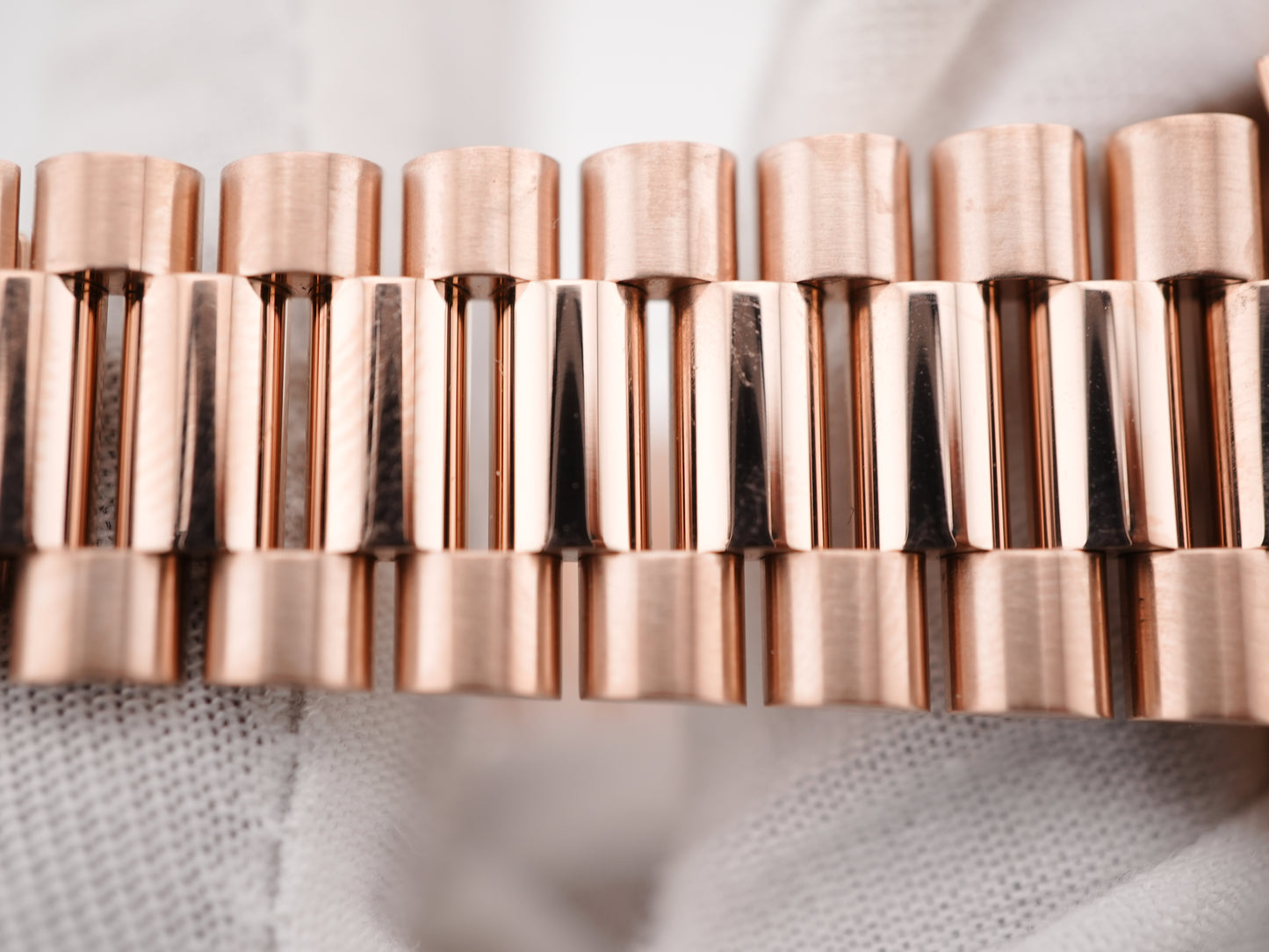 Rolex Day-Date 40 Sundust Bevelled Roman Dial on President 228235 Card 2022