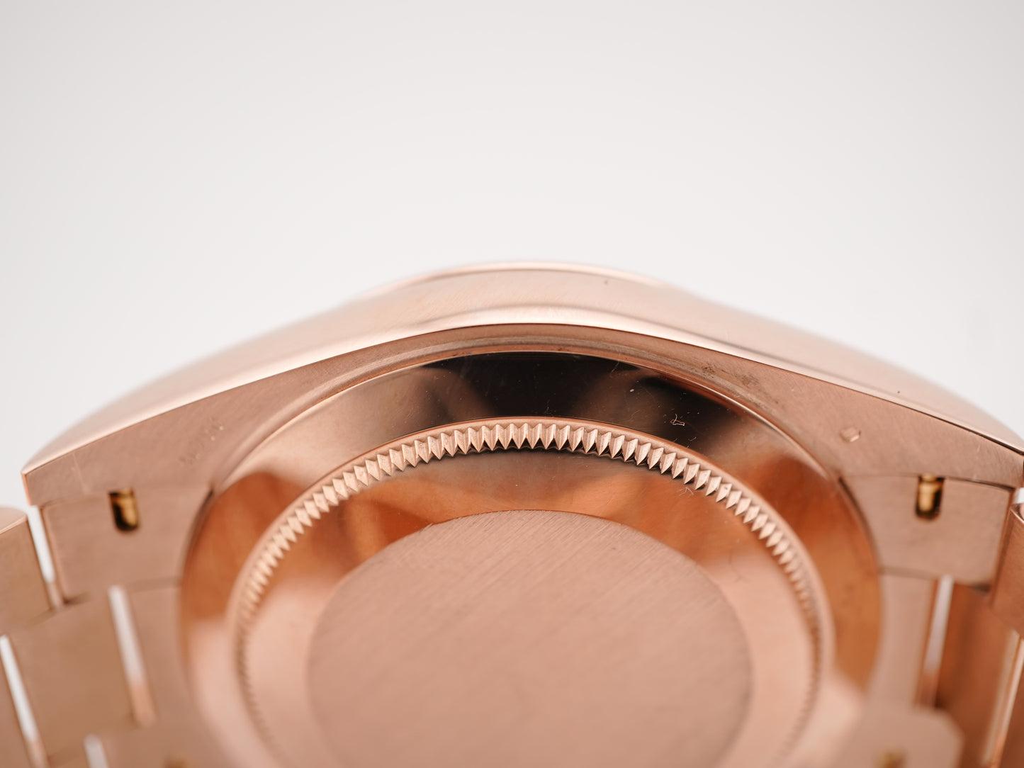 Rolex Day-Date 40 Sundust Bevelled Roman Dial on President 228235 Card 2022