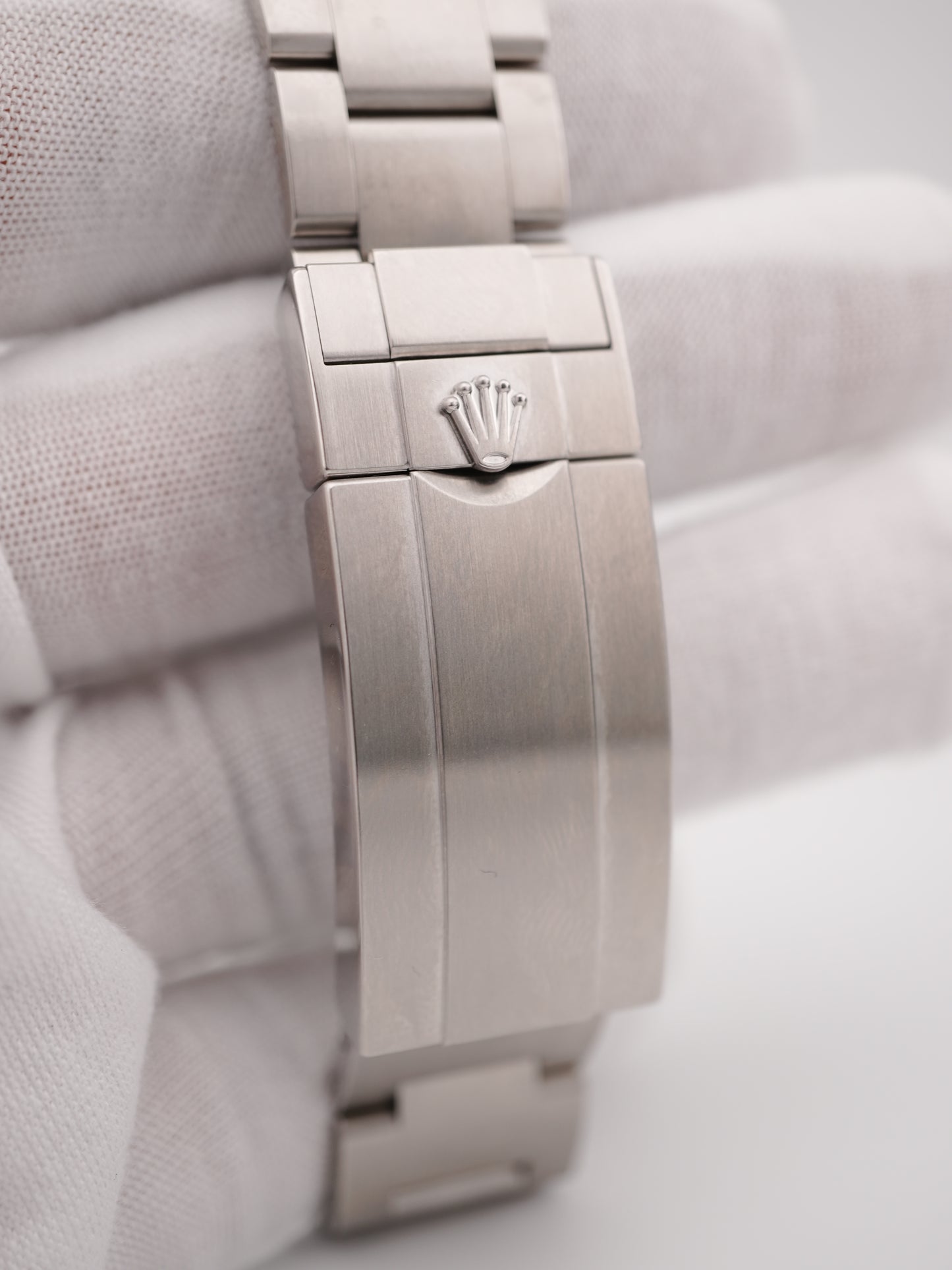 Rolex Sea-Dweller 43 Black Dial on Oyster 126600 Card 2017