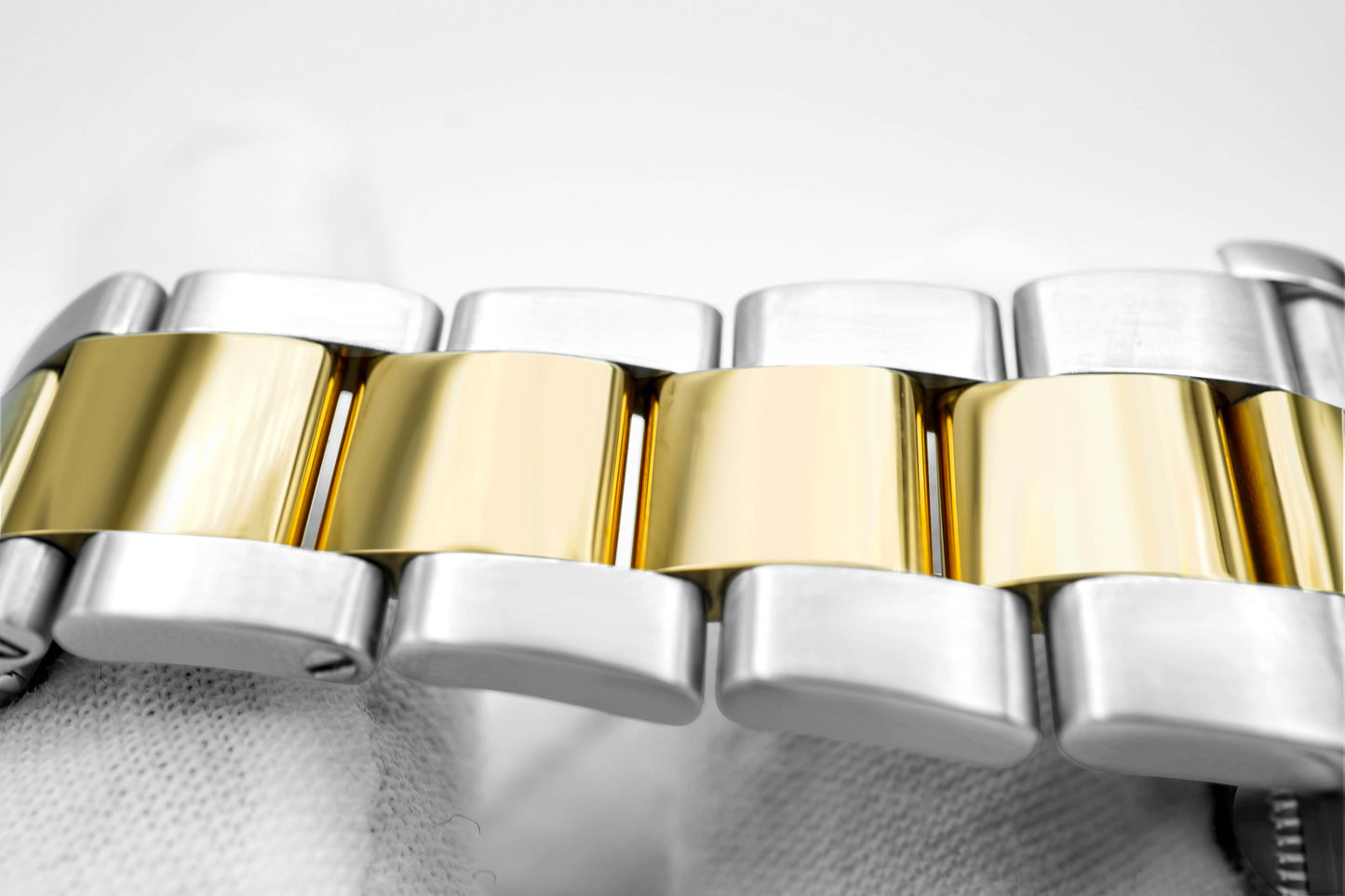 Rolex Datejust II Champagne Diamond Dial on Oyster 116333 Card 2016