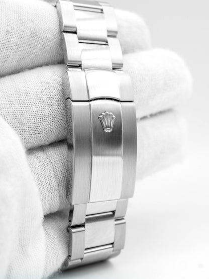 Rolex SkyDweller Black Dial on Oyster 326934 Card 2019