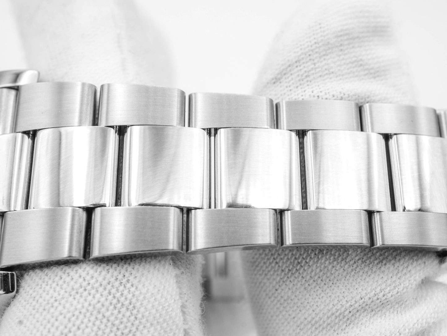 Rolex SkyDweller Black Dial on Oyster 326934 Card 2019