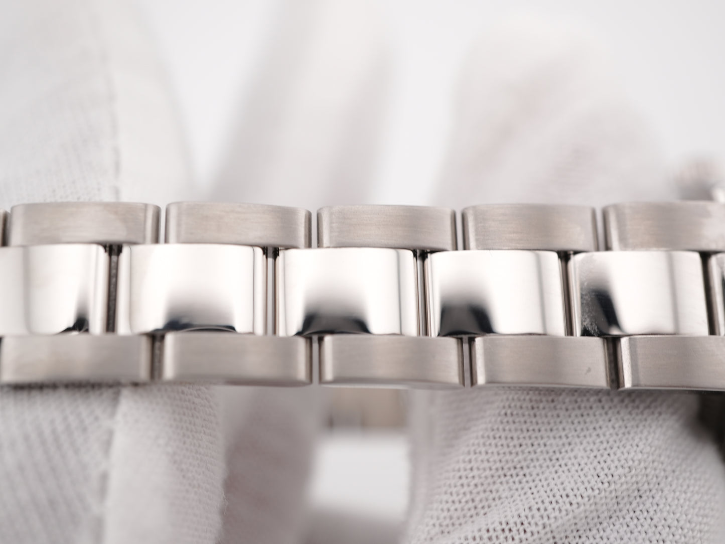 Rolex Datejust Lady Silver Roman Dial on Oyster 279160 Card 2022