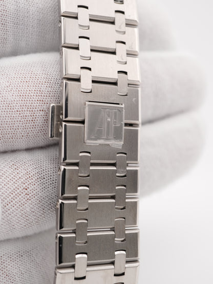 Audemars Piguet Royal Oak Chronograph Silver Dial on Bracelet 26240ST.OO.1320ST.07 Complete 2023