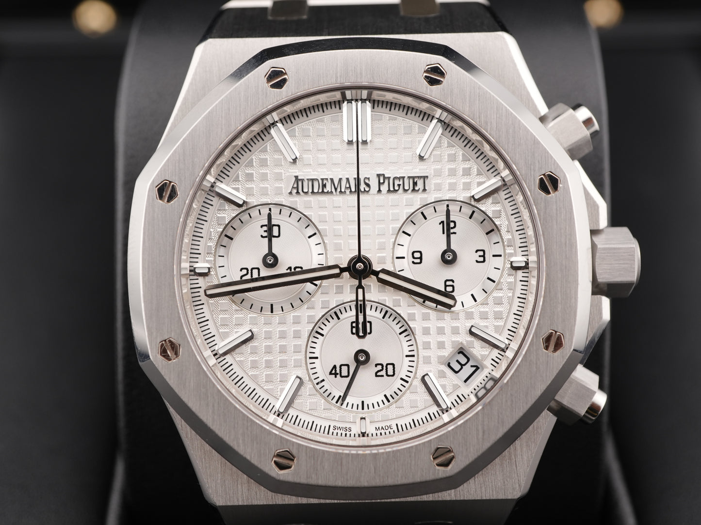 Audemars Piguet Royal Oak Chronograph Silver Dial on Bracelet 26240ST.OO.1320ST.07 Complete 2023