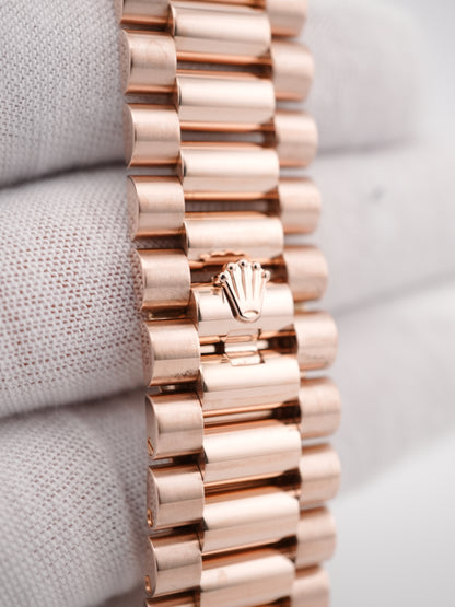 Rolex Day-Date 40 Olive Green Roman Dial on President 228235 Card 2020