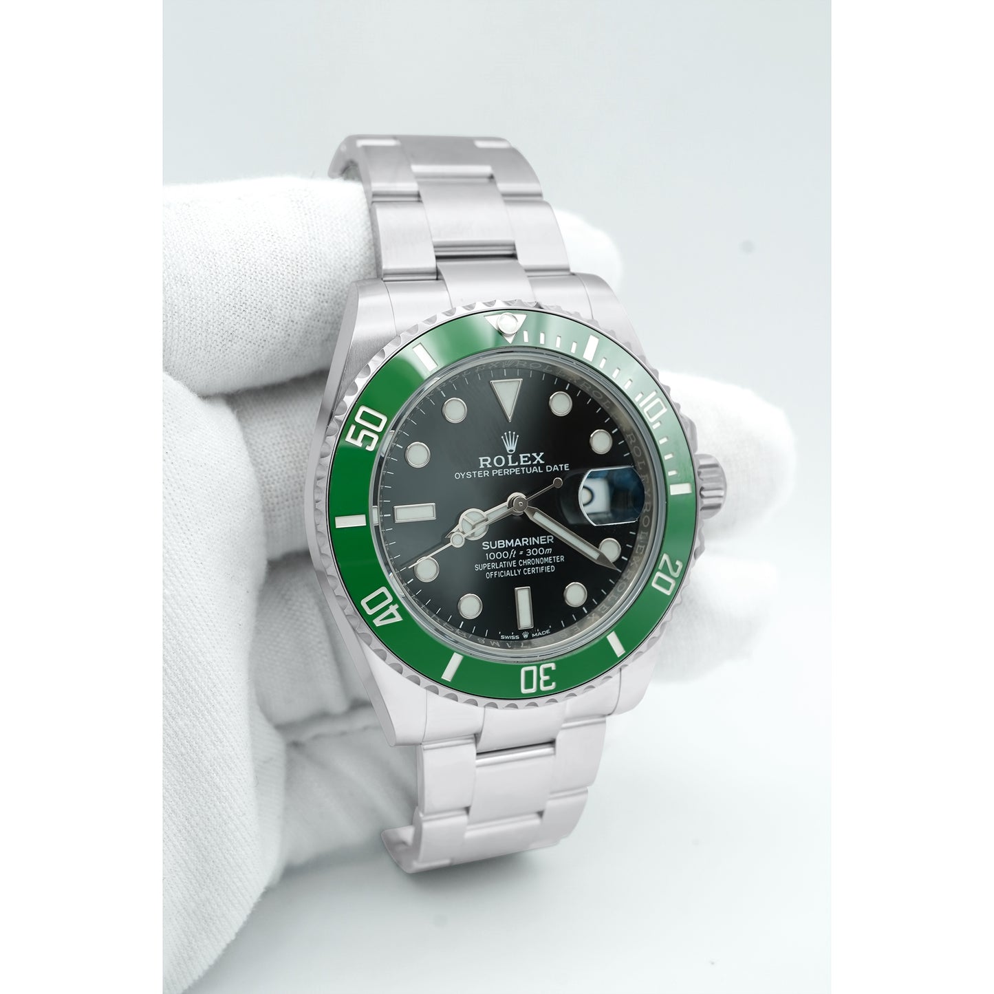 Rolex Submariner Black Dial on Oyster 126610LV Card 2020