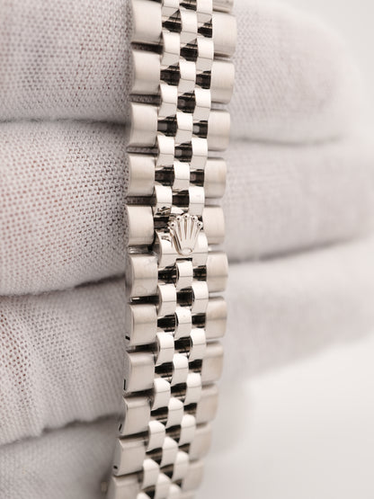 Rolex Datejust Lady Silver Index Dial on Jubilee 279160 Card 2021