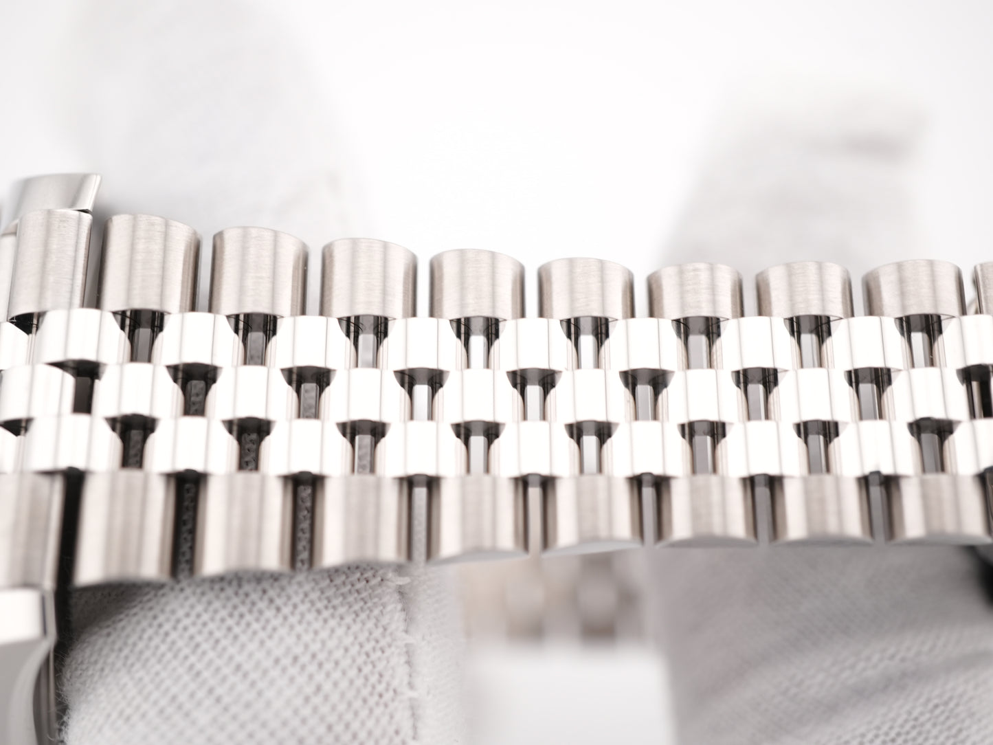 Rolex Datejust 41 White Roman Dial on Jubilee 126334 Card 2025