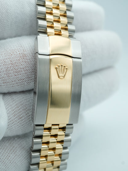 Rolex Datejust 41 Champagne Diamond Dial on Jubilee 126333 Card 2024