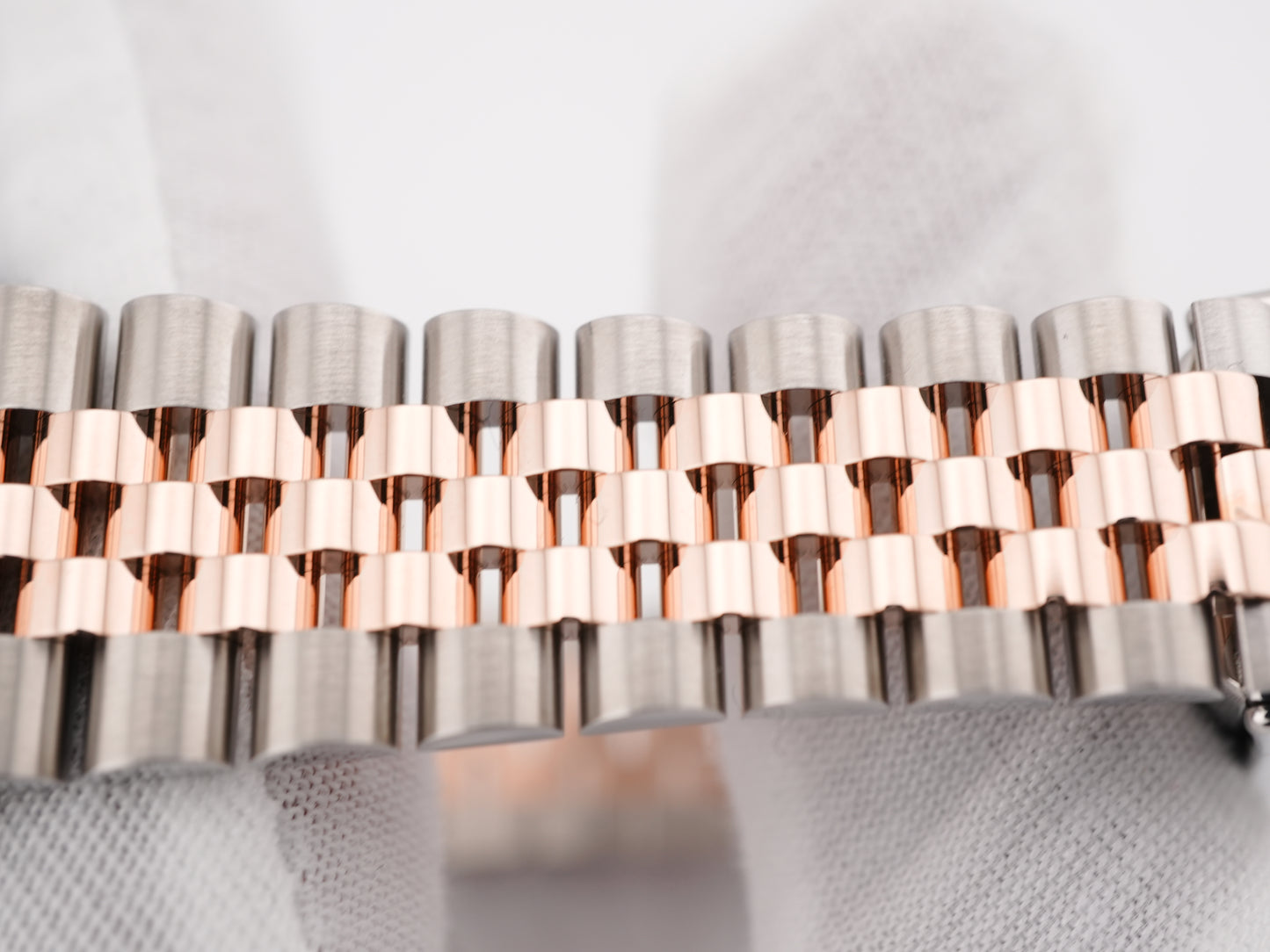 Rolex Datejust Rose Roman Dial on Jubilee 126281 Complete 2025