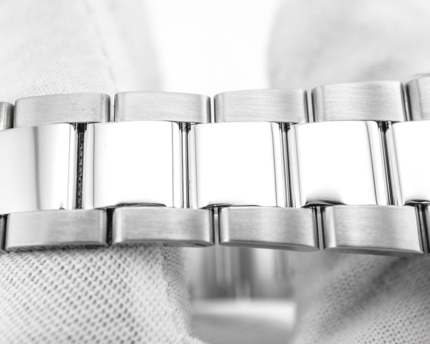 Rolex Datejust Rhodium Dial on Oyster 116200 2014